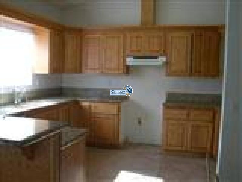 Newer home with granite counters 10